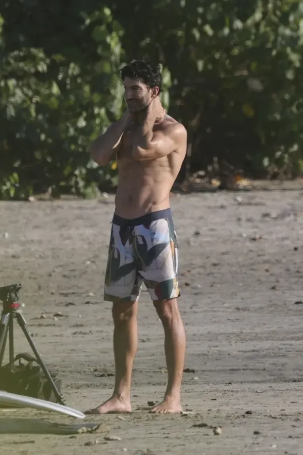 Justin Baldoni Costa Rica 8