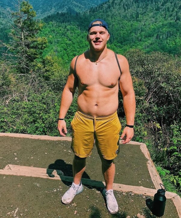 Seattle Seahawks Defensive End Rylie Mills